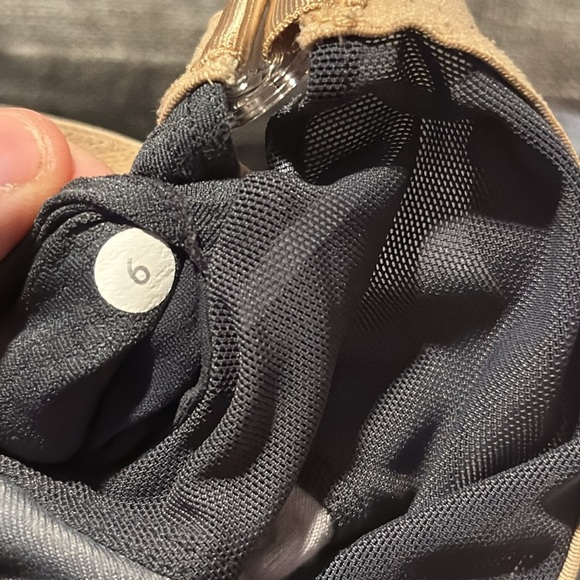 LULULEMON Scoop Neck Tank, Women’s Size 6 - Picture 9 of 9